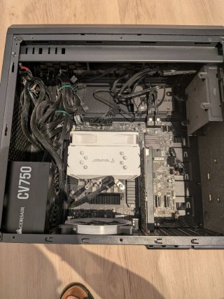 Ordenador de sobremesa MSI, con Intel i5