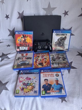 PS4 Slim 500GB Negra + Mando y Juegos