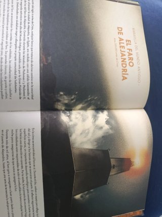 Libro ilustrado sobre las 7 Maravillas del mundo