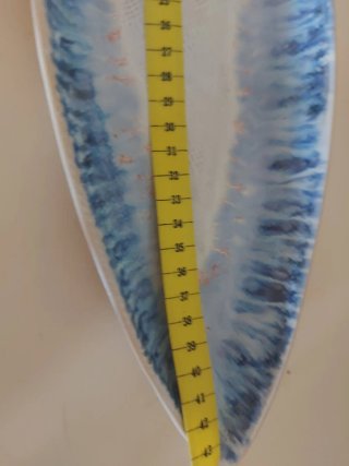 Fuente cerámica forma pez azul y blanco