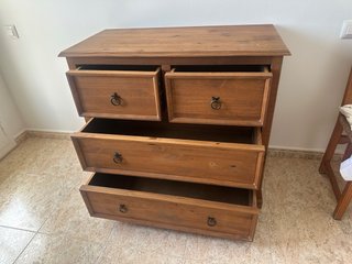 Cómoda rústica de madera