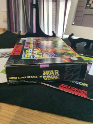 Marvel Super Heroes in War of the Gems SNES