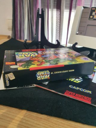 Marvel Super Heroes in War of the Gems SNES
