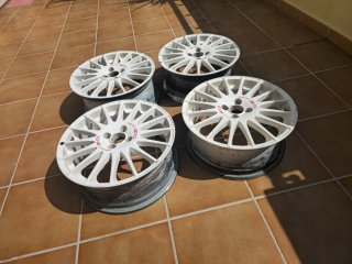 Llantas OZ Racing  17 pulgadas 4x100 Blancas