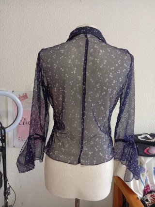 Blusa transparente floral