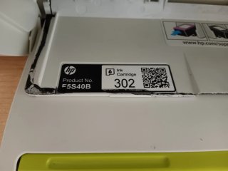 Impresora HP Beige y Blanca