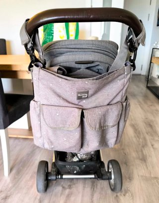 Silla de paseo gris Musty Nexo