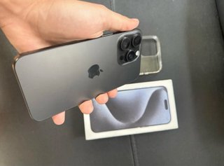 iPhone 15 Pro Max Nero/Grigio