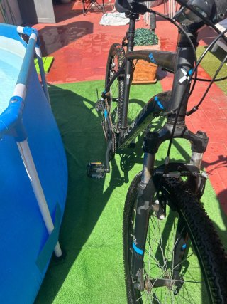 Bicicleta Rockrider casi nueva precio negociable