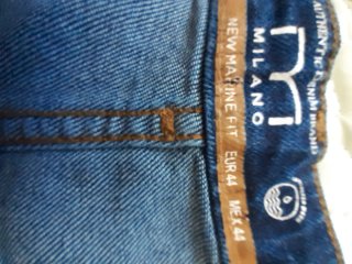 Pantalón vaquero ancho nuevo