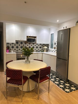 Mesa y 4 Sillas Comedor