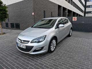 Opel Astra 2016