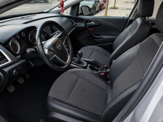 Opel Astra 2016