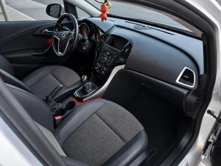 Opel Astra 2016