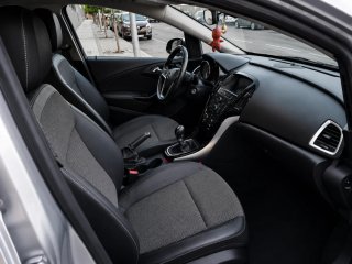Opel Astra 2016