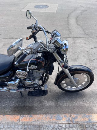 Daelim Daystar 125 Negra