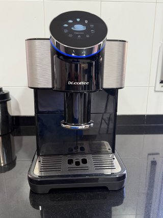Cafetera Superautomática Dr. Coffee
