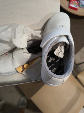 Zapatos de trabajo Dian blancos
