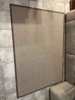 Alfombra Vinílica Beige y Marrón