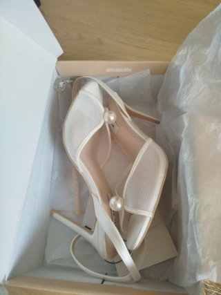 Zapatos de novia blancos sin estrenar