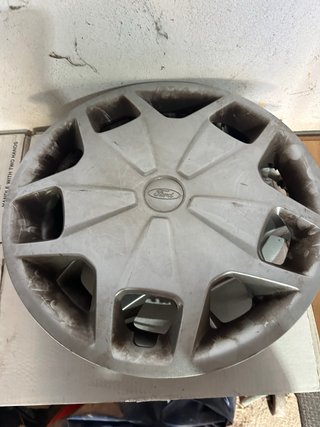 Tapacubos Ford Originales (3) 16”