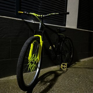 Bici de Stunt Negra y Amarilla