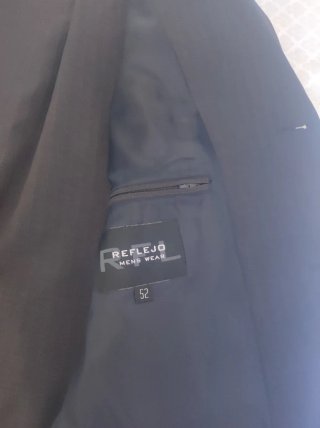 Traje de hombre azul grisaceo con raya