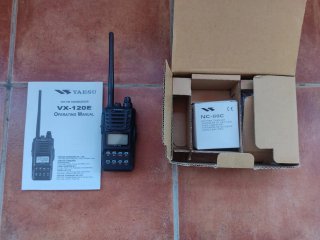 Walkie talkie Yaesu VX-120