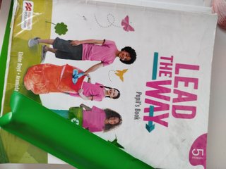 LEAD THE WAY 5 Pupil's Book: libro del alumno d...