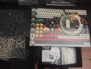 Warhammer Quest: Ciudad Maldita + Foam Tray