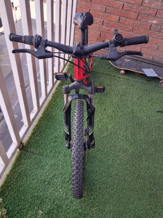 Bicicleta Rockrider ST900 Infantil Roja