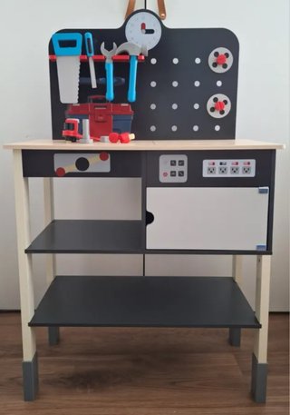 Banco de herramientas para niños