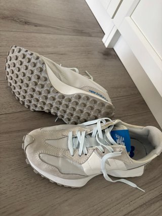 Zapatillas New Balance Beige y Azul