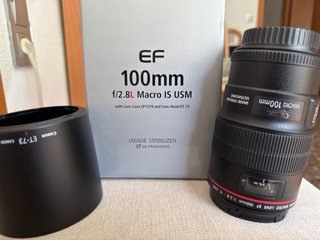 Canon EF 100mm f/2.8L Macro IS USM