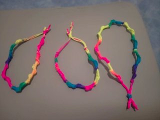 Pulseras artesanales multicolor