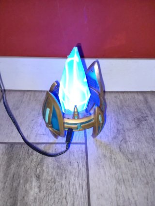 Lámpara infantil con forma de cristal