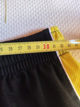 Pantalón corto deportivo
