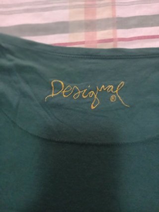 Vestido azul y 2 blusas desigual. Mas blusa polo