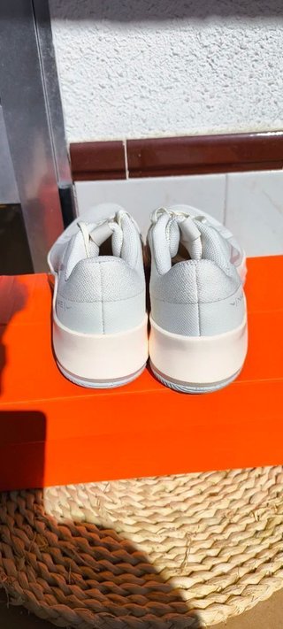 Nike MC Trainer 2 Talla 40 NUEVAS