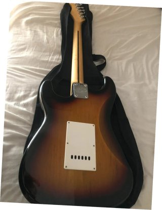 Guitarra Eléctrica Sunburst