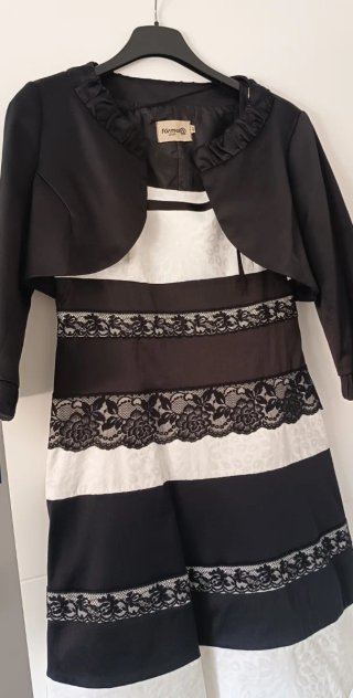 Vestido fiesta blanco y negro con torera a juego