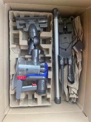Dyson DC35 con accesorios