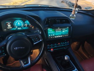 Jaguar F-Pace 2016