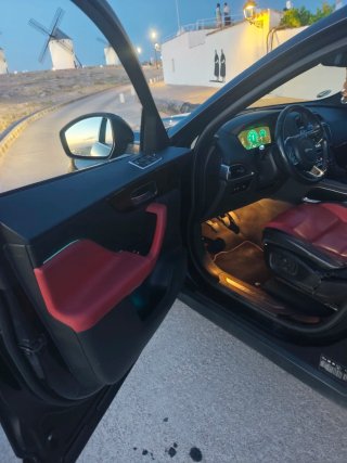 Jaguar F-Pace 2016