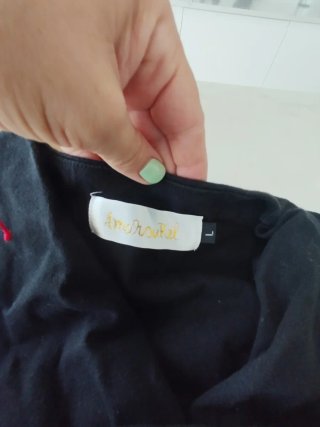 Camiseta de porteo Amarsupiel negra