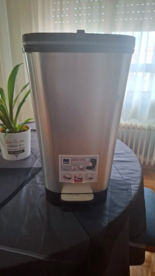 Cubo basura KETER pedal acero