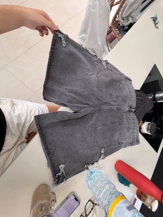 Pantalón vaquero gris con estrellas