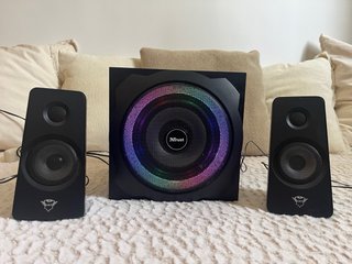 Altavoces Trust Negros CXT