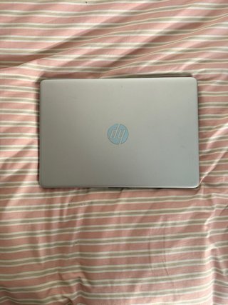 Portátil HP 14s Intel 8GB RAM 256GB SSD