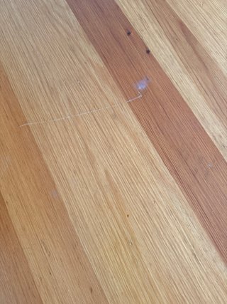 Mesa de comedor de madera con 2 sillas